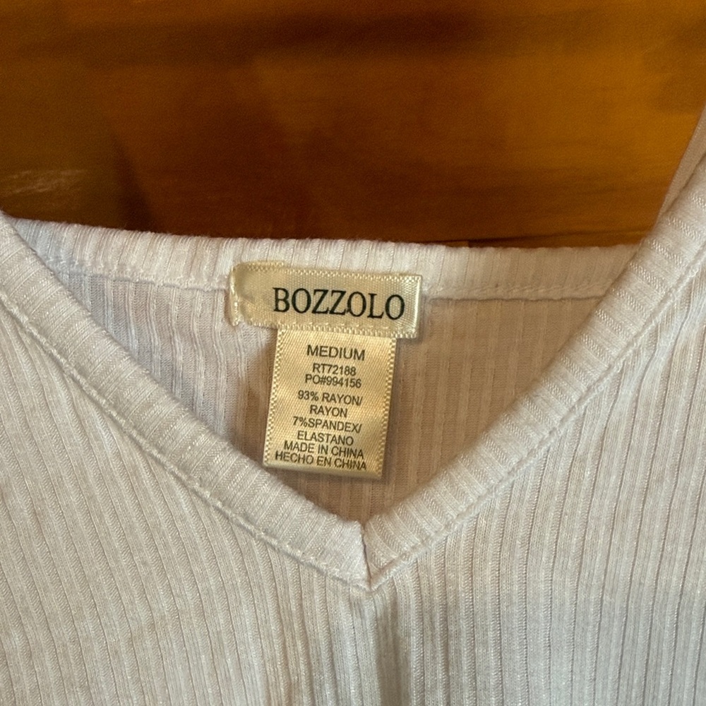 Womens Bozzolo White Ribbed V-Neck Crop Top - Picture 2 of 3
